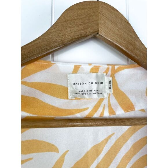 Maison du Soir Magnolia Luxe Robe (Beachly) Size XL-2XL Plus - Picture 3 of 9